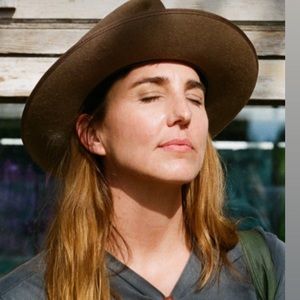 Meet your Posher, Avalon